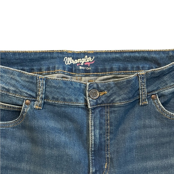 Wrangler Women's Boot Cut/ Flare Jeans Size 15/34 - Picture 3 of 5